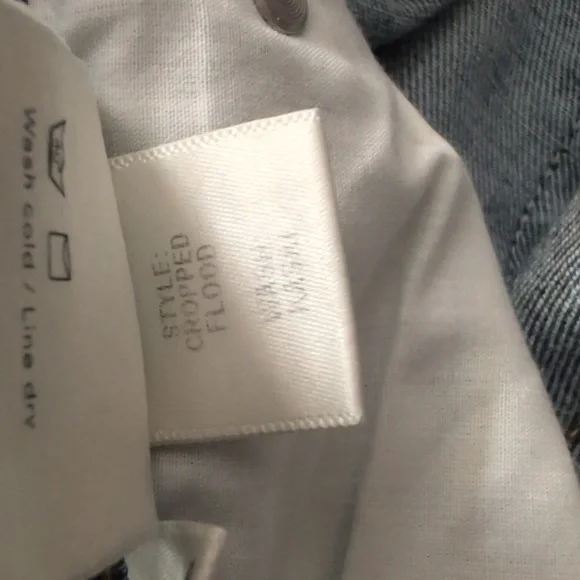 Reformation Cropped Flood Blue Jeans - Picture 6 of 6